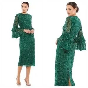 Mac Duggal Fully Sequined Ruffle Tiered 3/4 Sleeve Emerald Dress